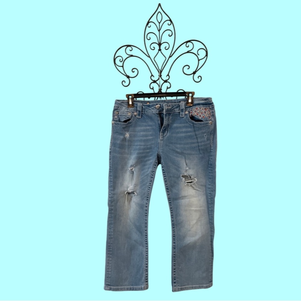 Women’s Miss Me Capri jeans